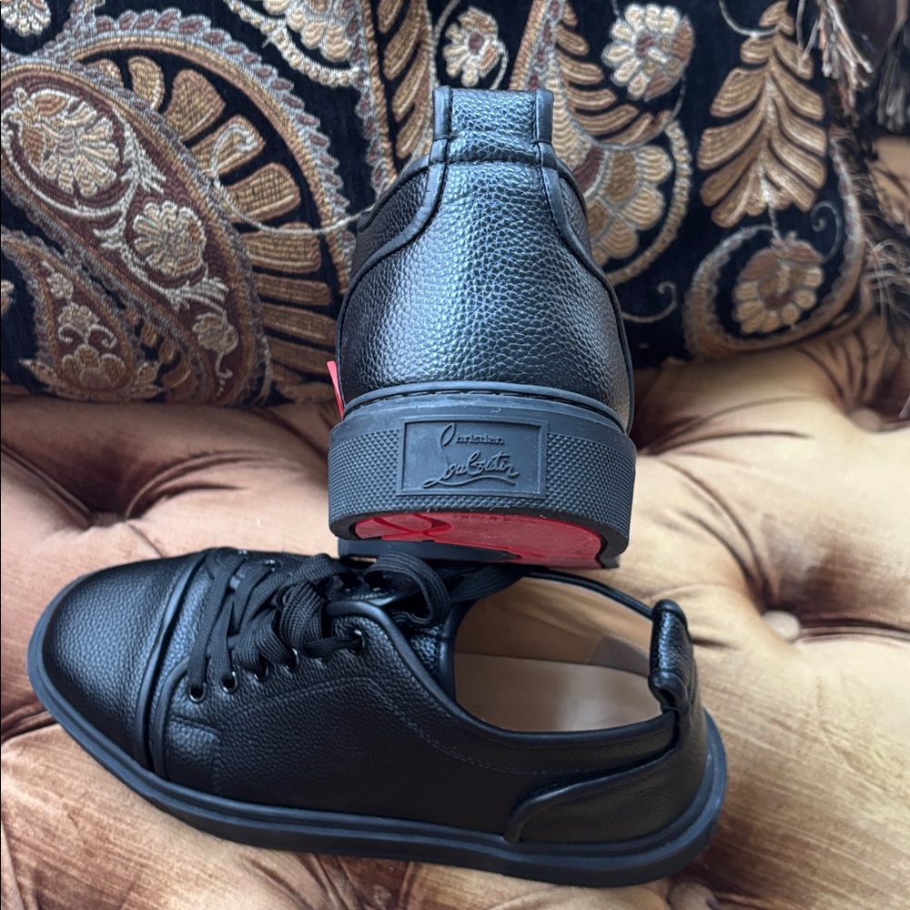 Christian Louboutin Adolon Junior black low-top sneakers - Picture 4 of 11